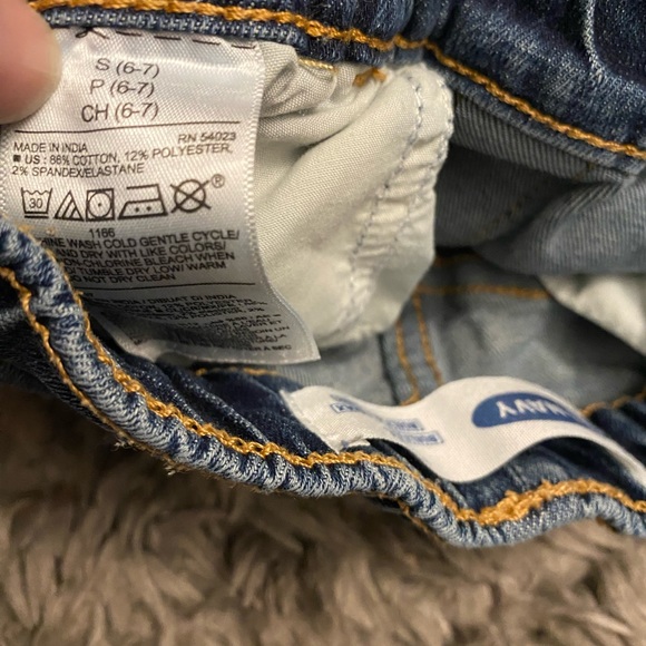 Old Navy Karate Slim Fit Shorts - Picture 10 of 10